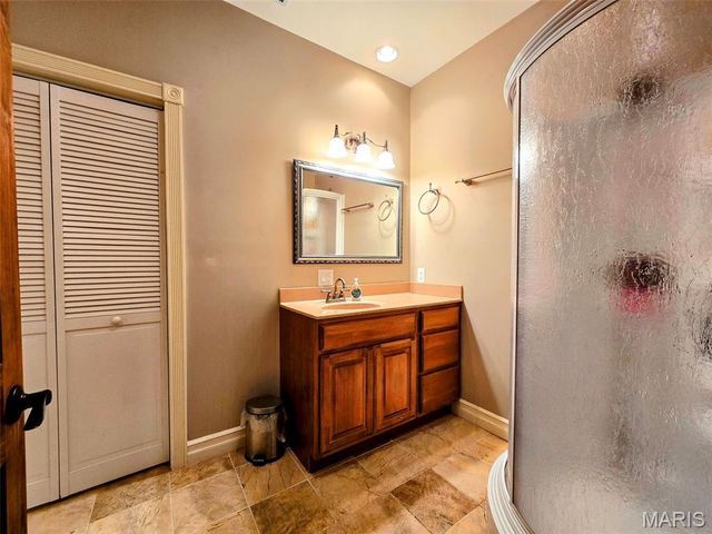 55272 Buffalo Lane, New London, MO 63459