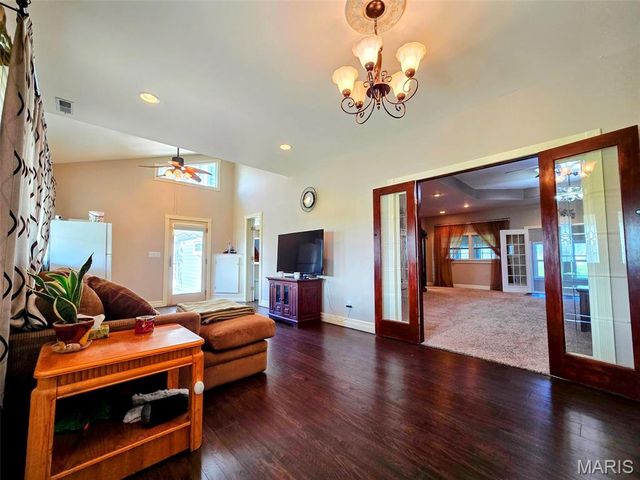 55272 Buffalo Lane, New London, MO 63459