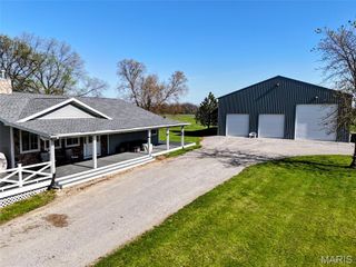 55272 Buffalo Lane, New London, MO 63459