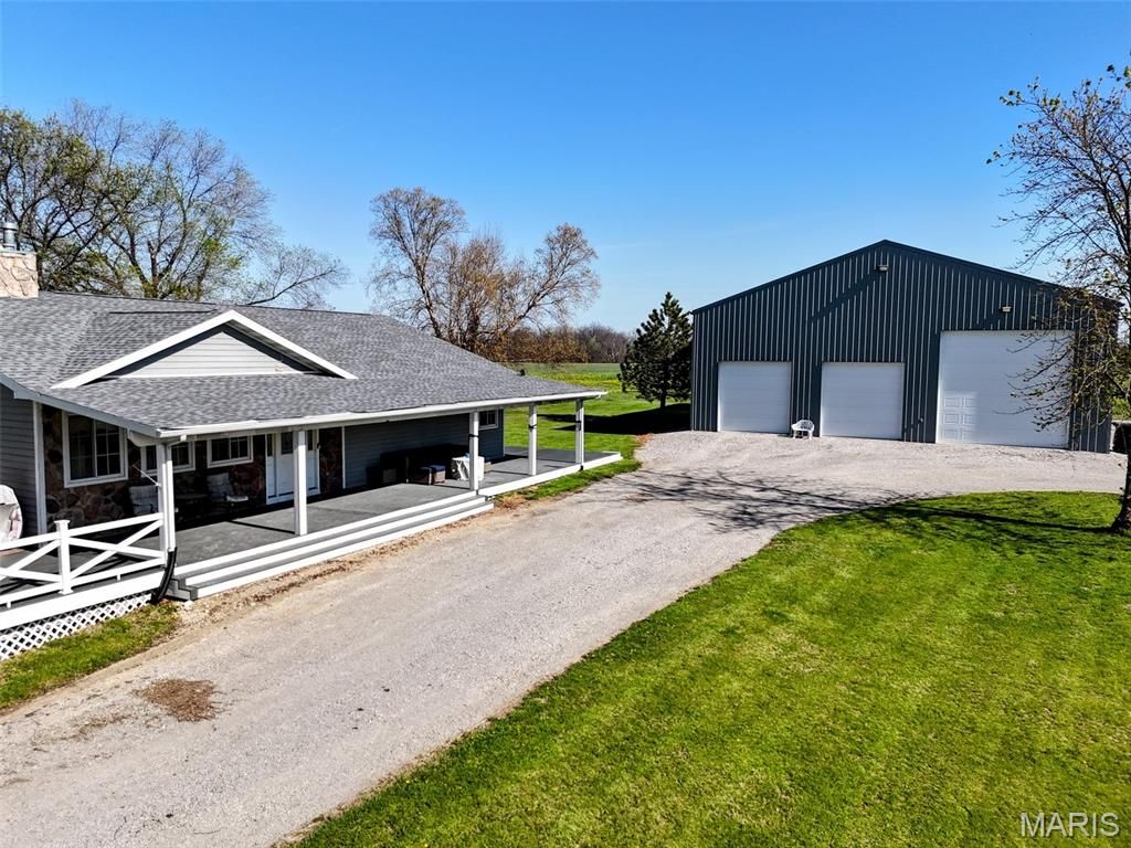 55272 Buffalo Lane, New London, MO 63459