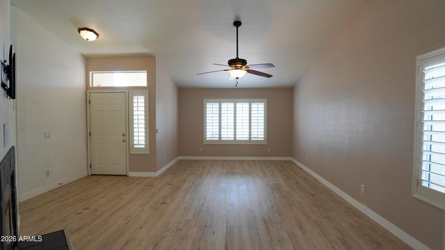 15231 N 87TH Drive, Peoria, AZ 85381