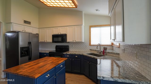 15231 N 87TH Drive, Peoria, AZ 85381