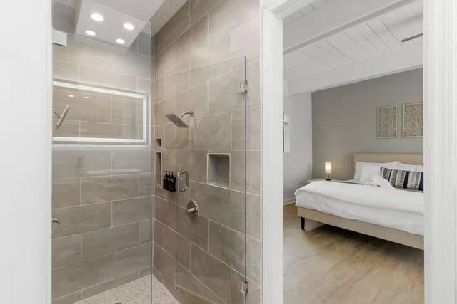 3070 NE 13th Ave, Oakland Park, FL 33334