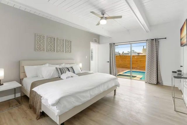 3070 NE 13th Ave, Oakland Park, FL 33334