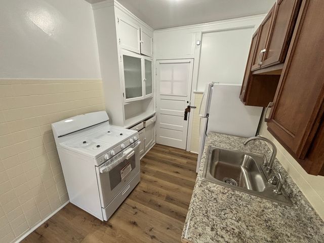 2216 W Thome Avenue 3-B, Chicago, IL 60659