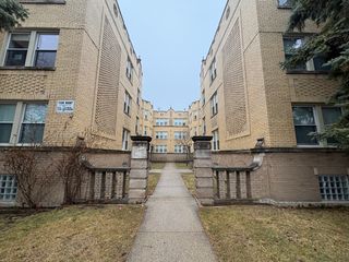 2216 W Thome Avenue 3-B, Chicago, IL 60659