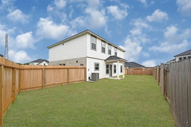 3210 Falling Brook Drive, Baytown, TX 77521