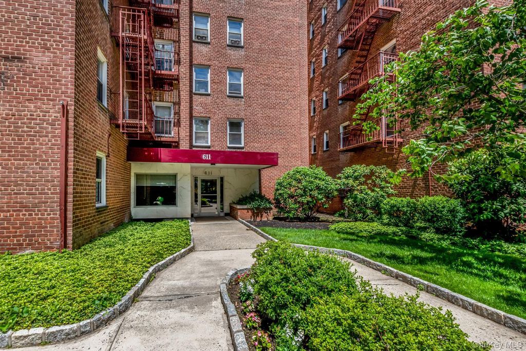 611 Palmer Road 5O, Yonkers, NY 10701