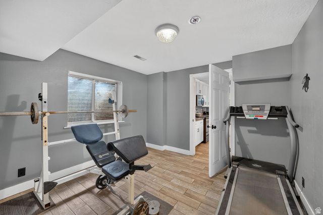 301 S MAPLE DR, Woodland Hills, UT 84653