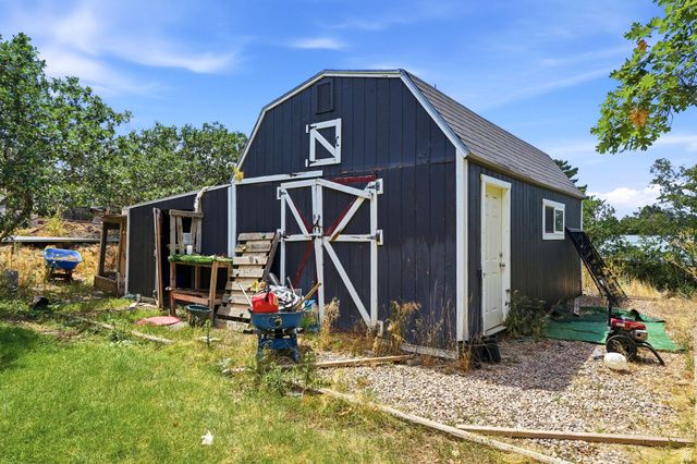 301 S MAPLE DR, Woodland Hills, UT 84653