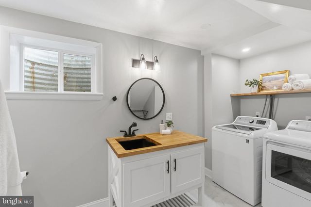 4231 BARTHOLOWS, Mount Airy, MD 21771