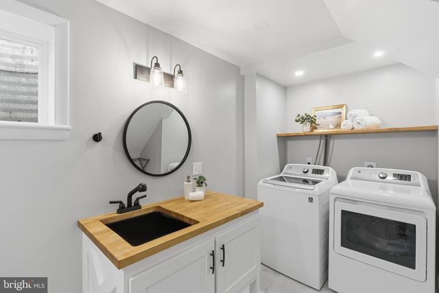 4231 BARTHOLOWS, Mount Airy, MD 21771