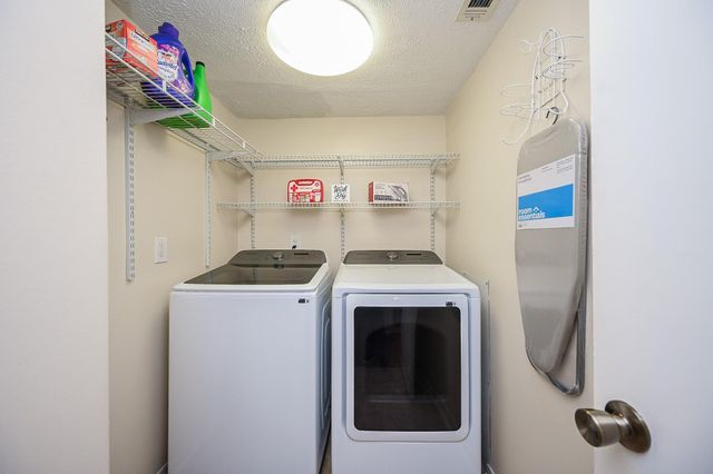 19414 Dianeshire Drive, North Houston, TX 77388