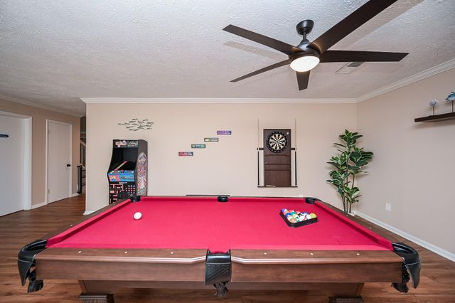 19414 Dianeshire Drive, North Houston, TX 77388