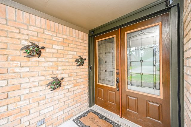 19414 Dianeshire Drive, North Houston, TX 77388