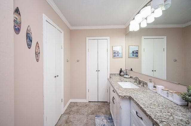 19414 Dianeshire Drive, North Houston, TX 77388