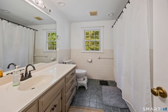 23 Hampden Road, Somers, CT 06071