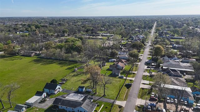 1717 Cresline Street, Houston, TX 77093