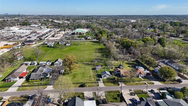 1717 Cresline Street, Houston, TX 77093