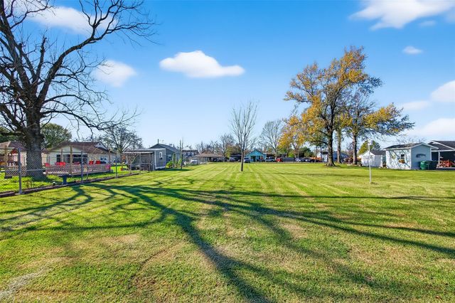 1717 Cresline Street, Houston, TX 77093