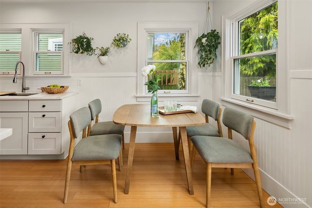 832 NW 67th Street, Seattle, WA 98117