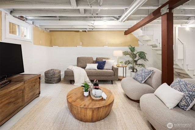 832 NW 67th Street, Seattle, WA 98117