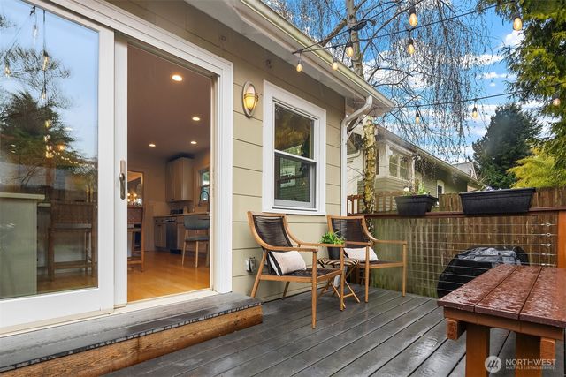 832 NW 67th Street, Seattle, WA 98117