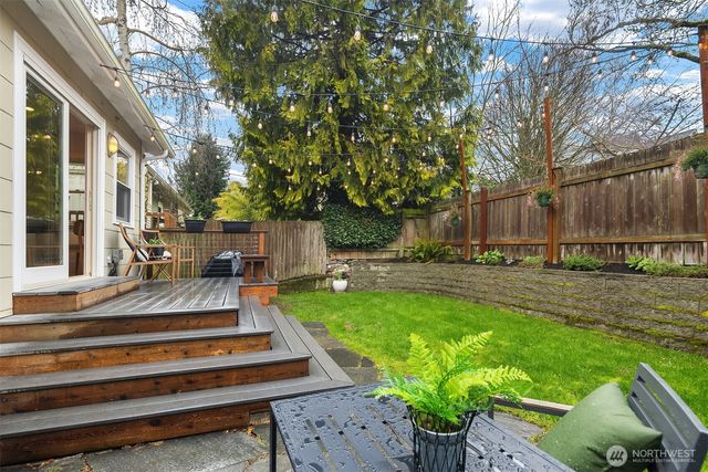 832 NW 67th Street, Seattle, WA 98117