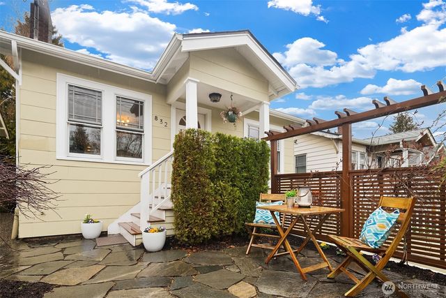 832 NW 67th Street, Seattle, WA 98117