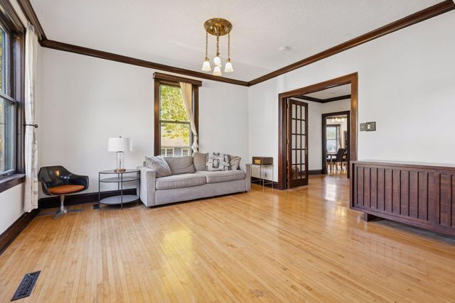 6017 Oxford Street, Saint Louis Park, MN 55416