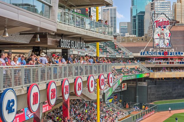 6017 Oxford Street, Saint Louis Park, MN 55416