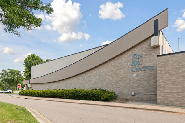 6017 Oxford Street, Saint Louis Park, MN 55416