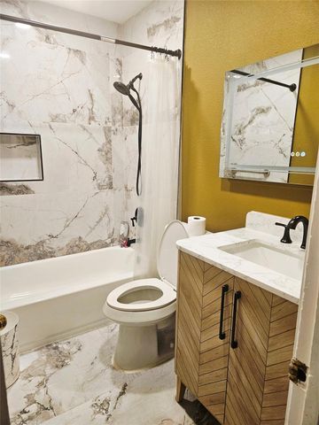 7226 Philibert Lane, Houston, TX 77028