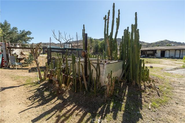 22236 Rosary Avenue, Nuevo, CA 92567