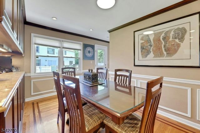 42 Cosgrove Ct, Fair Lawn Boro, NJ 07410