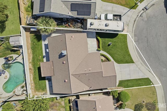 12108 Flat Iron Court, Bakersfield, CA 93312