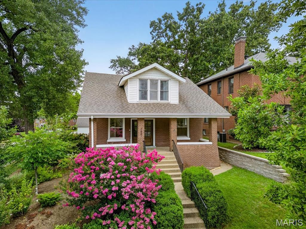 7621 Teasdale Avenue, University City, MO 63130