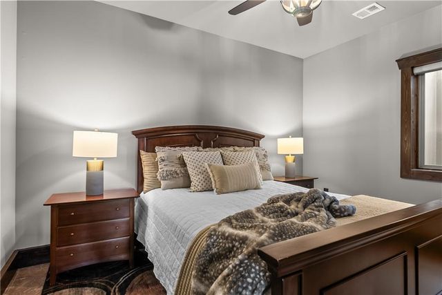 1647 NE Ozark Drive, Lee's Summit, MO 64086