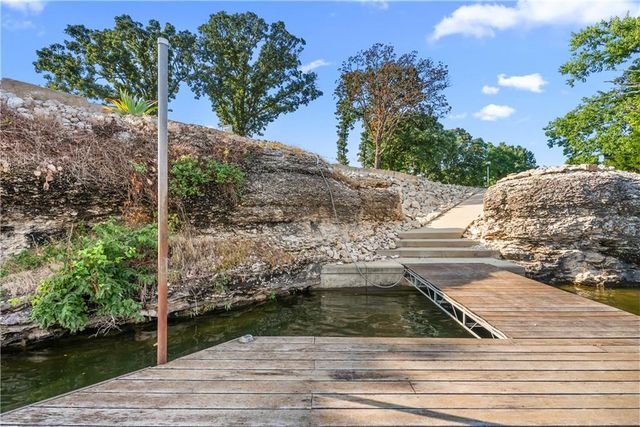 1647 NE Ozark Drive, Lee's Summit, MO 64086