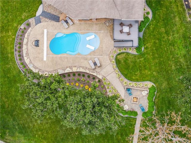1647 NE Ozark Drive, Lee's Summit, MO 64086