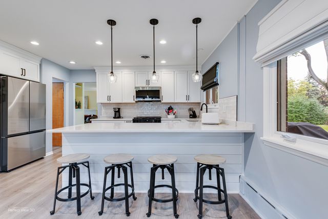 2004 Boehme Street, Lockport, IL 60441