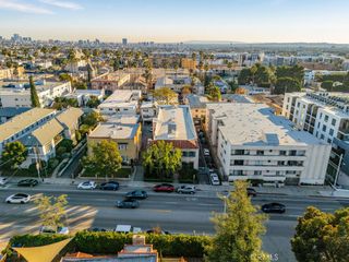 5424 Franklin Avenue, Los Angeles, CA 90027