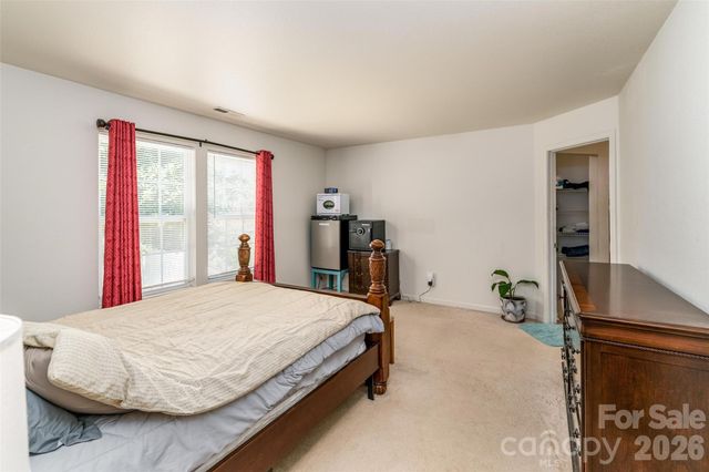 7343 Fox Point Drive, Charlotte, NC 28269