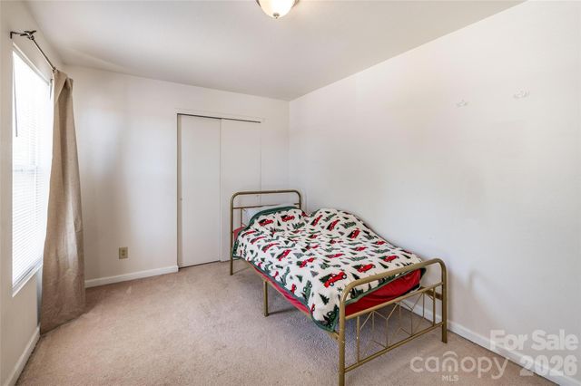 7343 Fox Point Drive, Charlotte, NC 28269