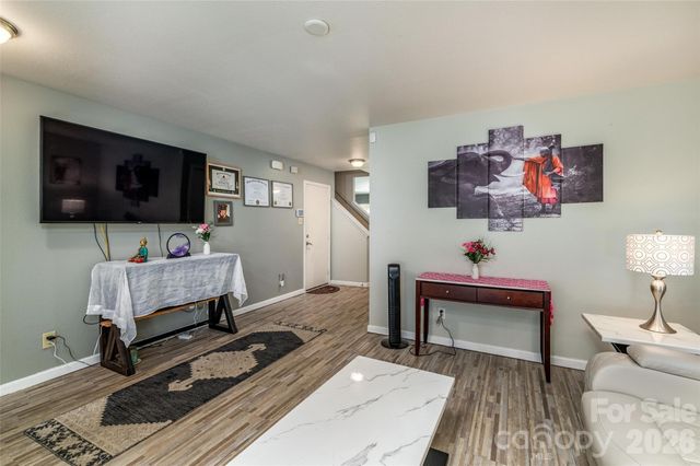 7343 Fox Point Drive, Charlotte, NC 28269