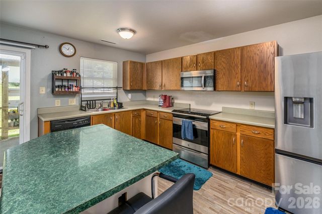 7343 Fox Point Drive, Charlotte, NC 28269
