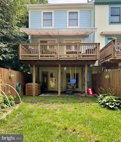 102 MAXIMILLIAN CT SW, Leesburg, VA 20175