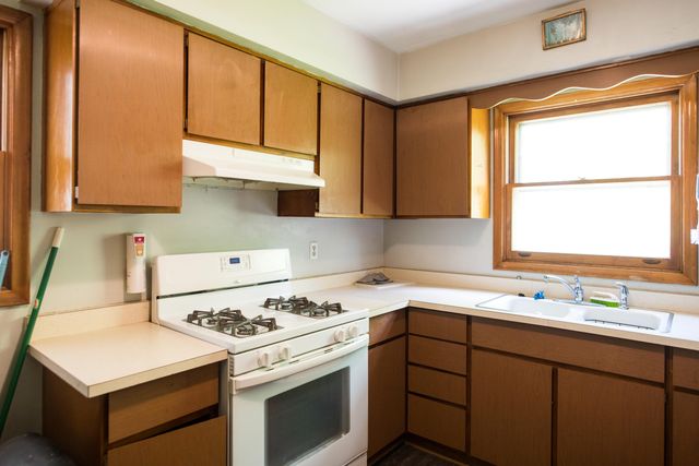 153 W E Avenue, Cooper Twp, MI 49009