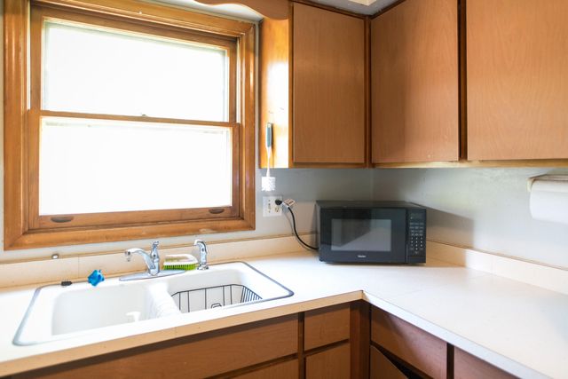 153 W E Avenue, Cooper Twp, MI 49009