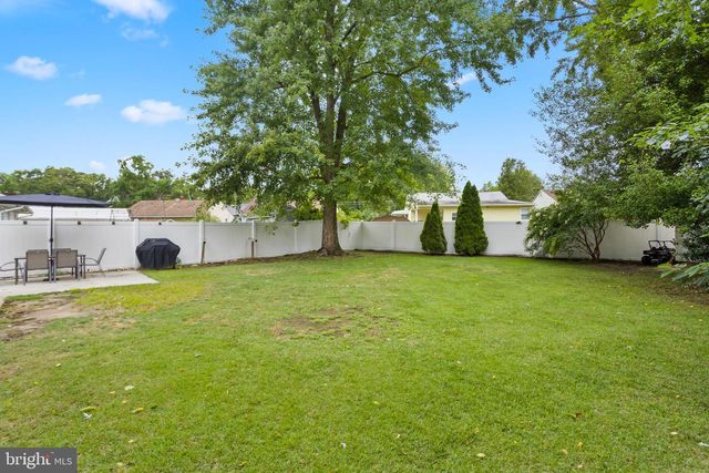 607 GARDEN ST, Mount Holly, NJ 08060